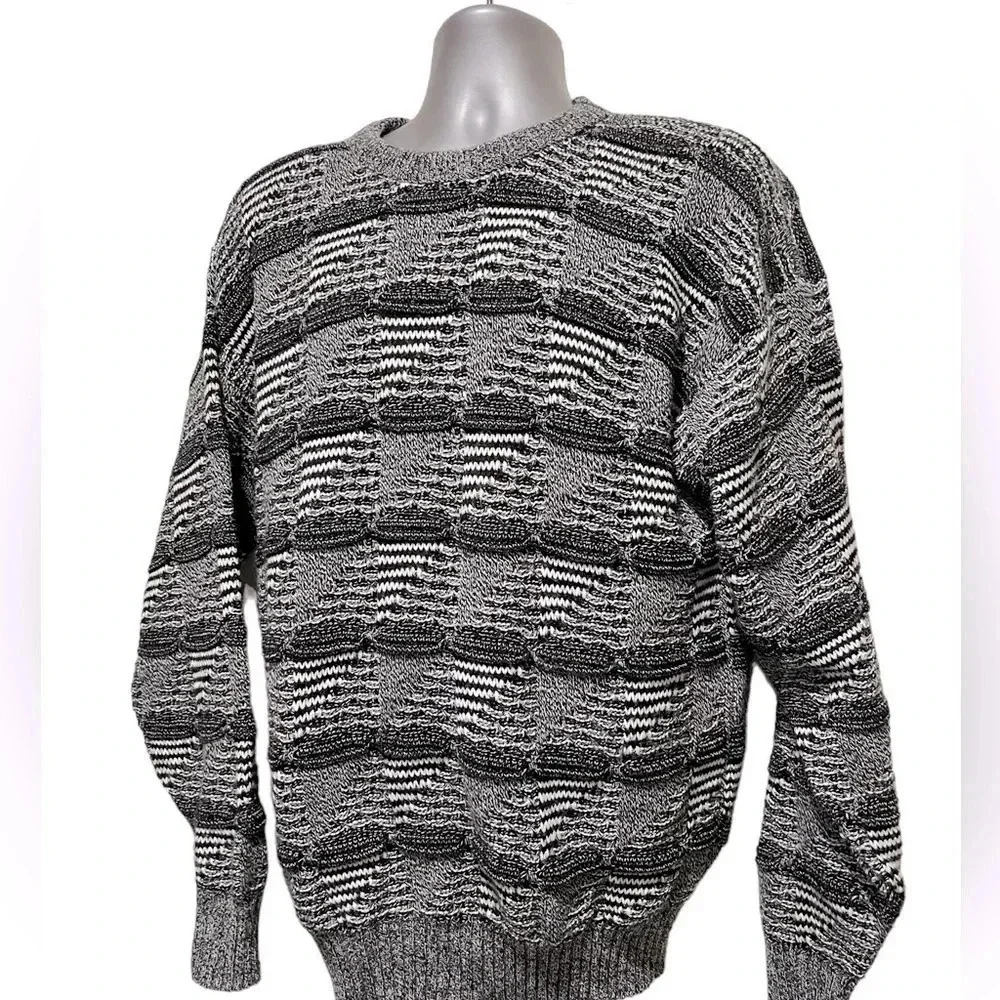 Vintage Jordache Grandpacore 80s 90s Mens 3D Knit Black Sweater size Medium